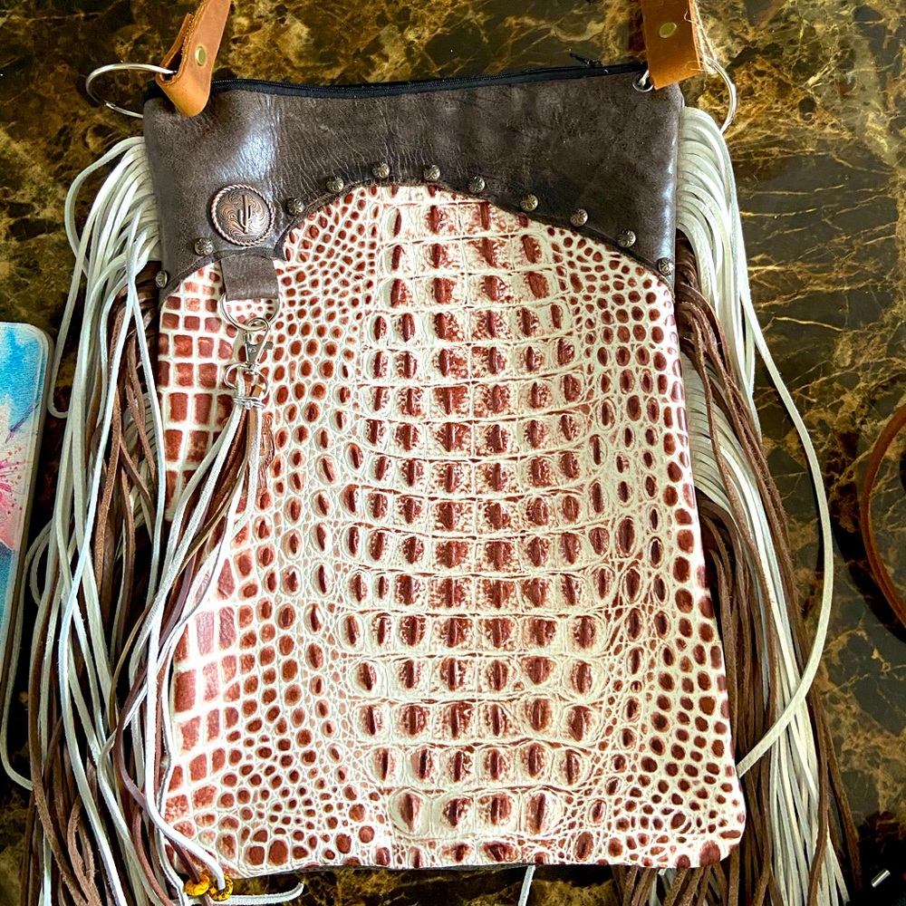 Hornback Croc w/Distressed Cowhide Purse